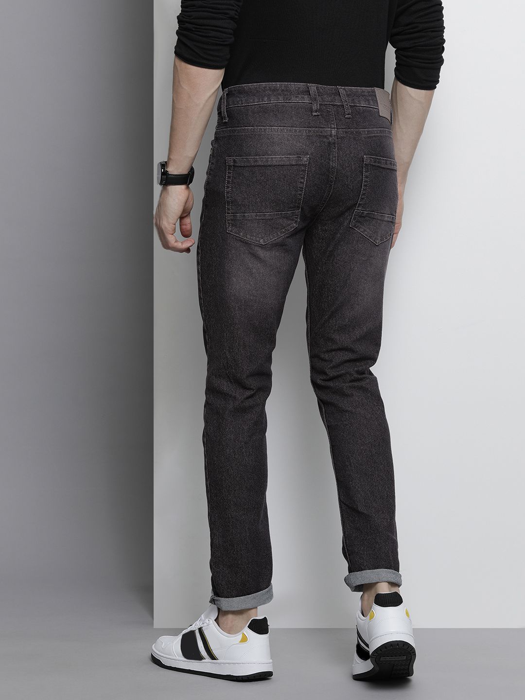 The Indian Garage Co Men Black Slim Fit Light Fade Stretchable Jeans