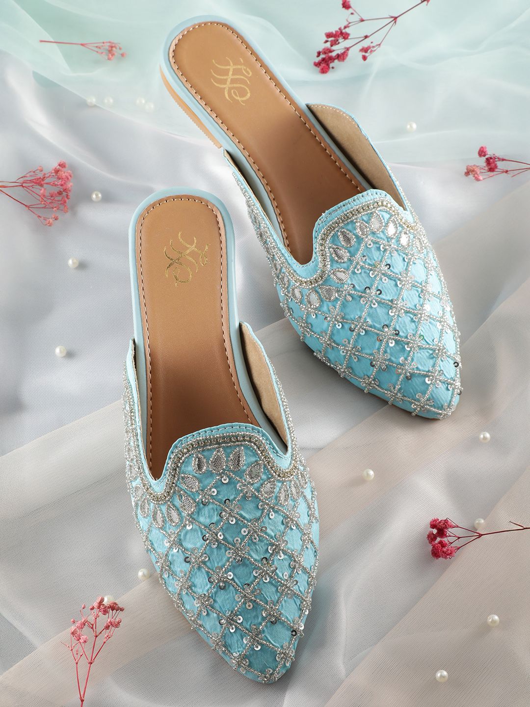 House of Pataudi Leather Embellished Ethnic Mules