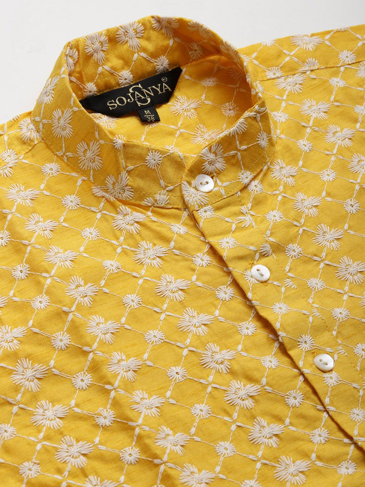 SOJANYA Men Yellow & White Embroidered Thread Work Kurta with Churidar & Nehru Jacket