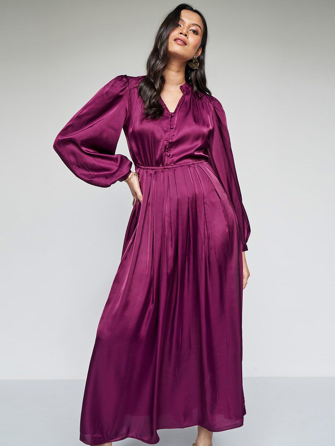 AND Cuffed Sleeves Mandarin Collar Pleated Fit & Flare Midi Dress