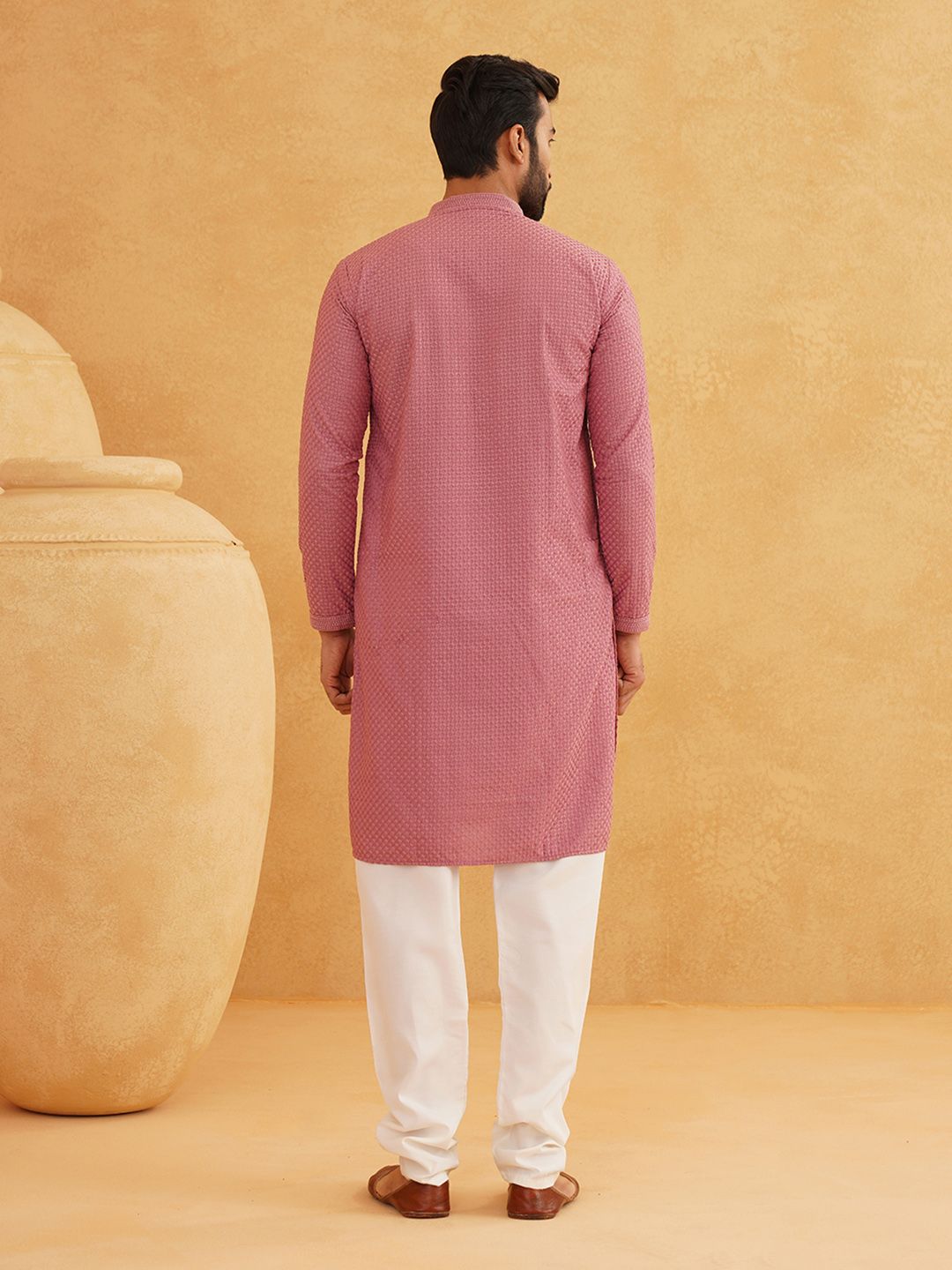 SOJANYA Kurta Kapas Tulen Bersulam Geometrik Kolar Mandarin dengan Churidar