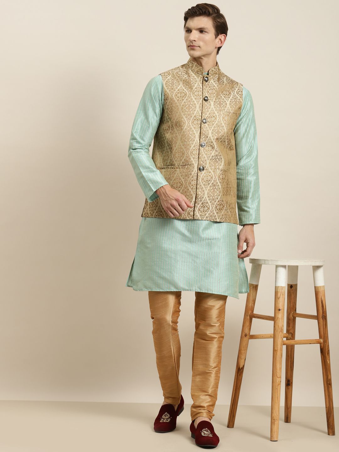 SOJANYA Men Sea Green Striped Kurta with Churidar & Nehru Jacket