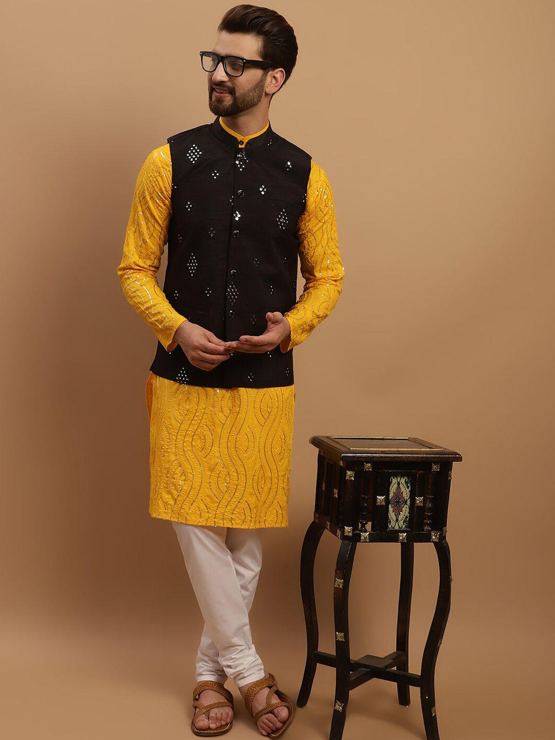 SOJANYA Geometric Embroidered Regular Pure Cotton Kurta With Churidar & Nehru Jacket