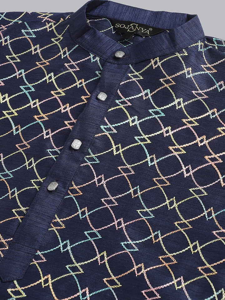 SOJANYA Geometric Embroidered Straight Kurta With Churidar