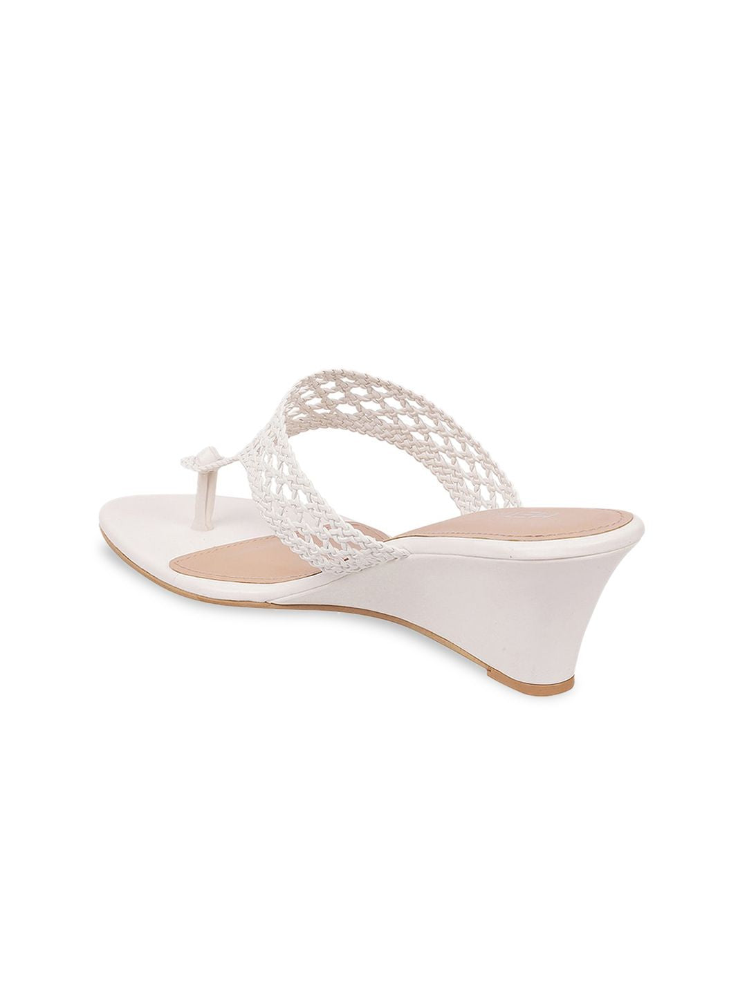 Metro Women White Wedge Heels