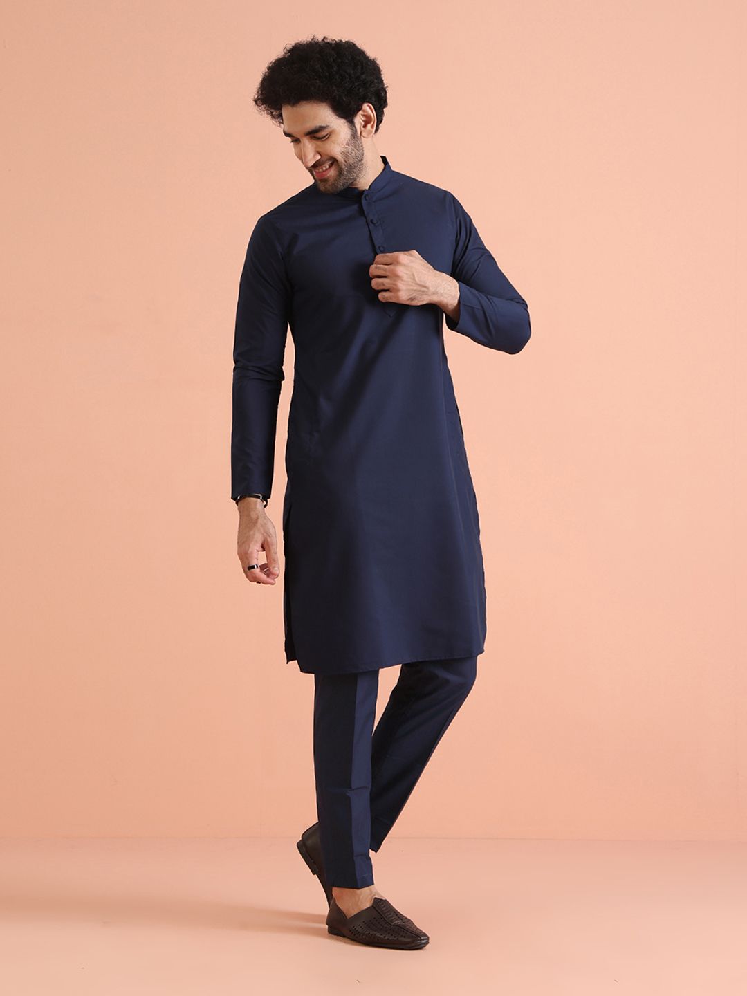 KISAH Mandarin Collar Long Sleeves Straight Kurta