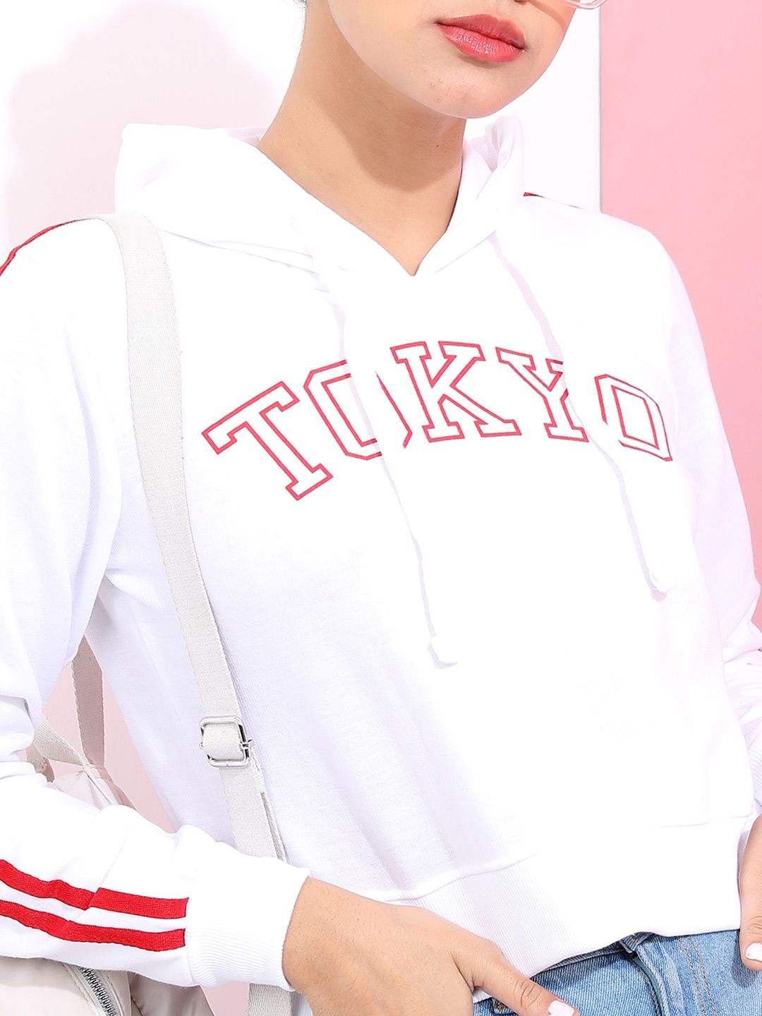 Tokyo Talkies Wanita White Printed Hooded Sweatshirt