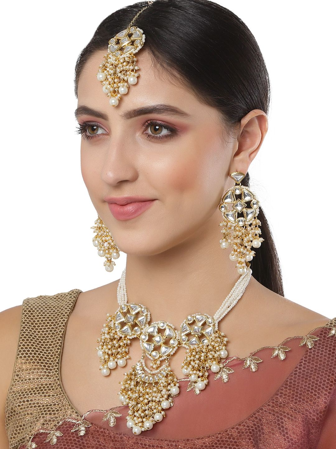 KARATCART Gold-Plated Pearl Studded  Kundan Choker Neckalce Set