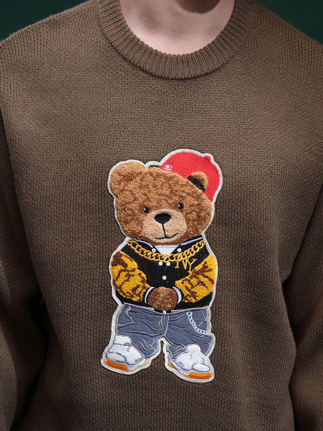 HIGHLANDER Men Embellished Round Neck Sweater