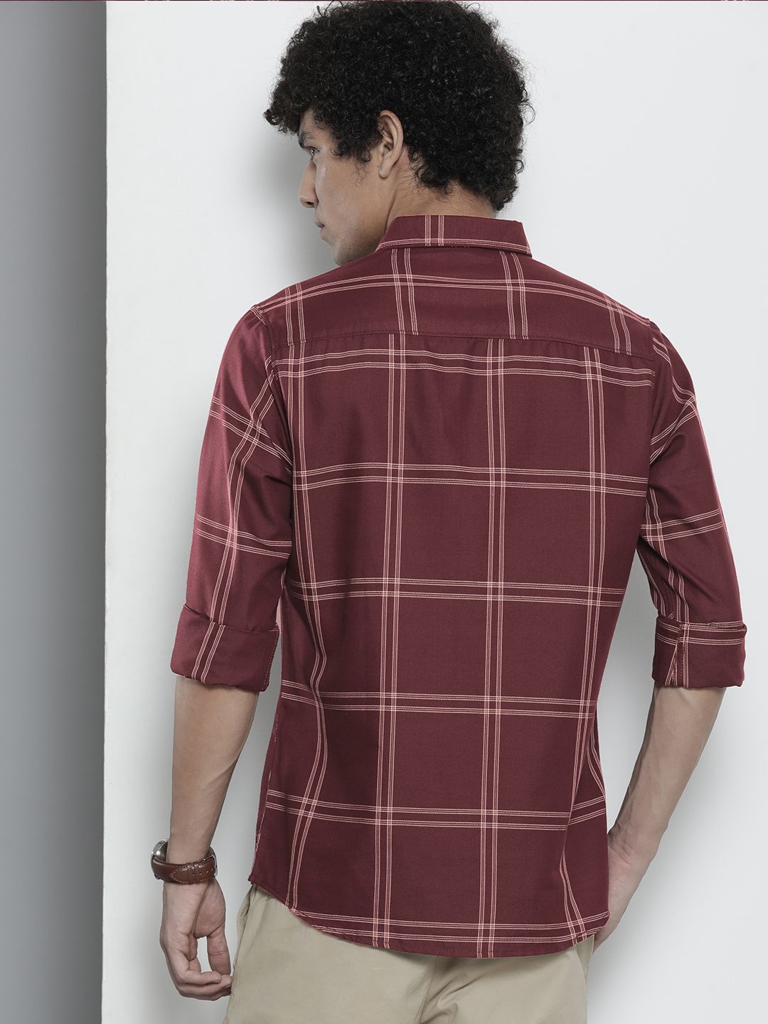 The Indian Garage Co Men Burgundy Checked Casual Shirt