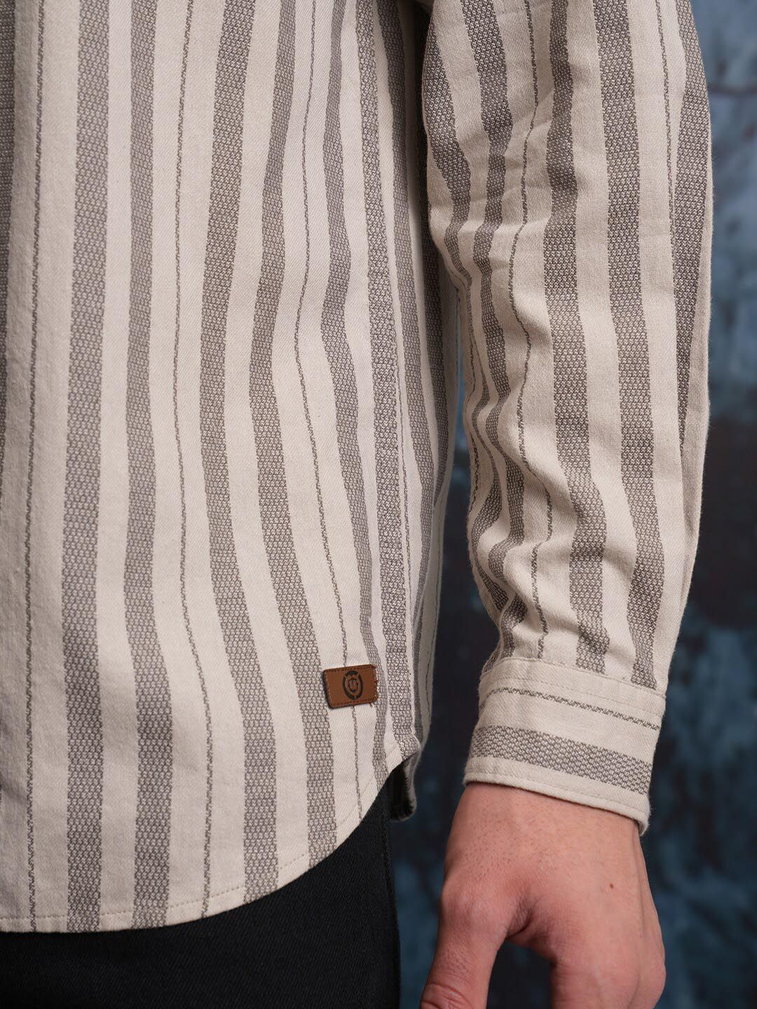 LOCOMOTIVE Mock Lino Dobby Textured Striper Stand-Up Collar Regular Shirt