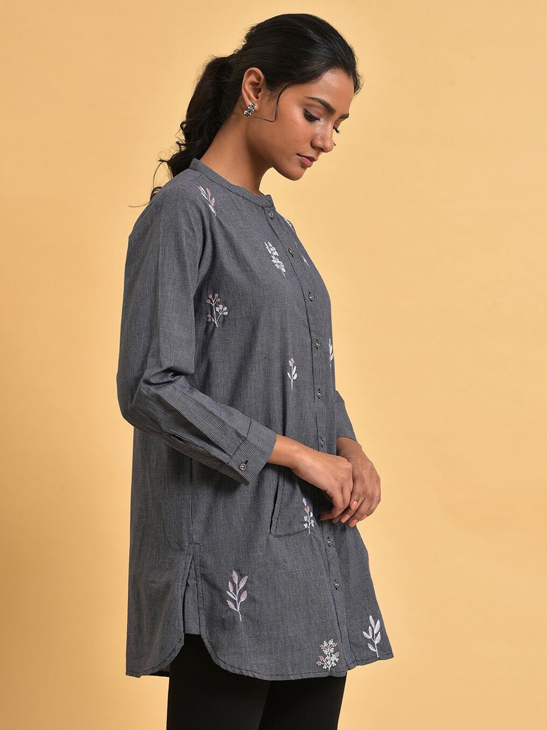 W Mandarin Collar Floral Printed Cotton Tunic Top