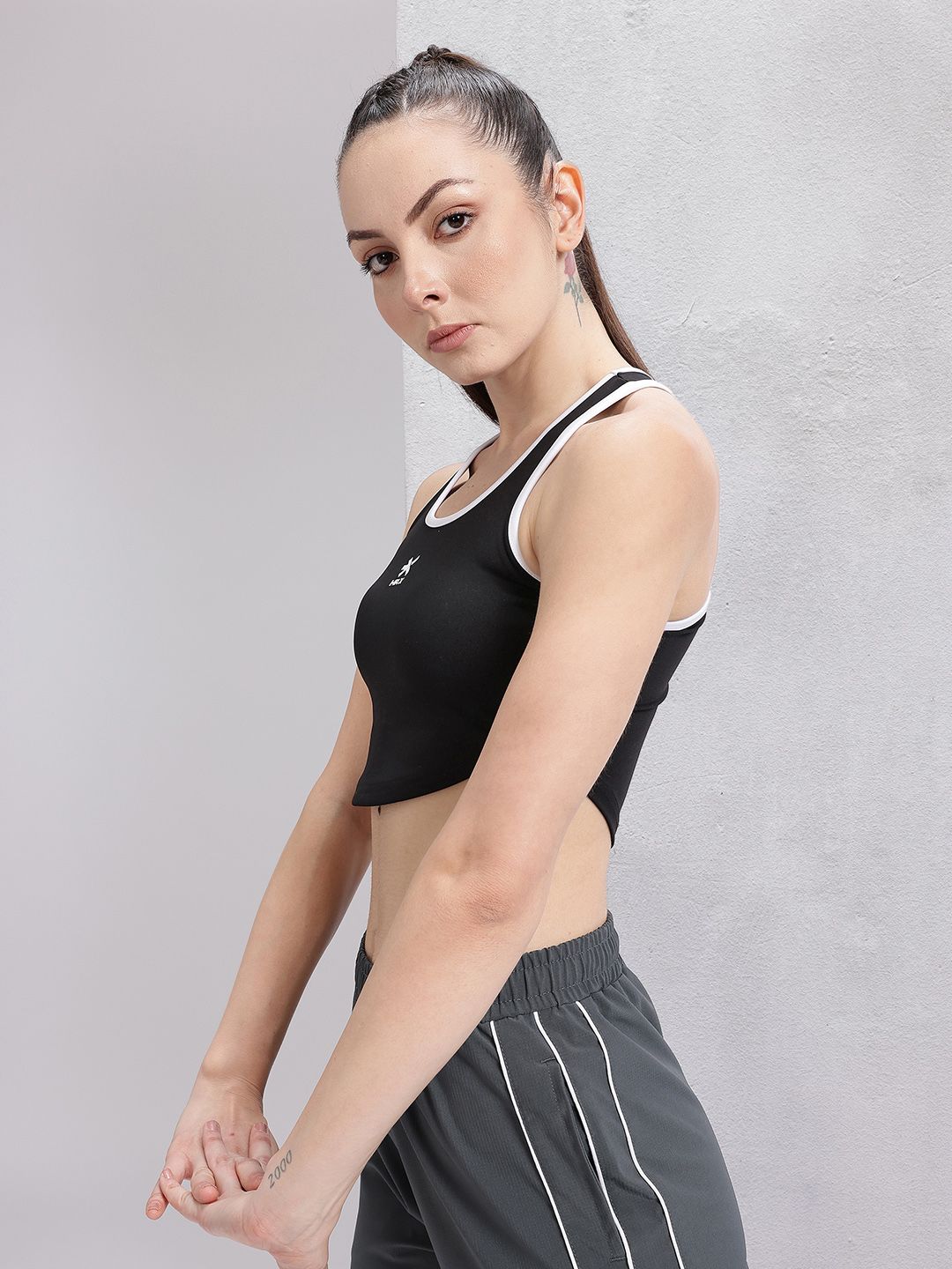 HRX by Hrithik Roshan Retro Running Story Training Sports Bra HR_SS25_W_BA_KT215_03_C
