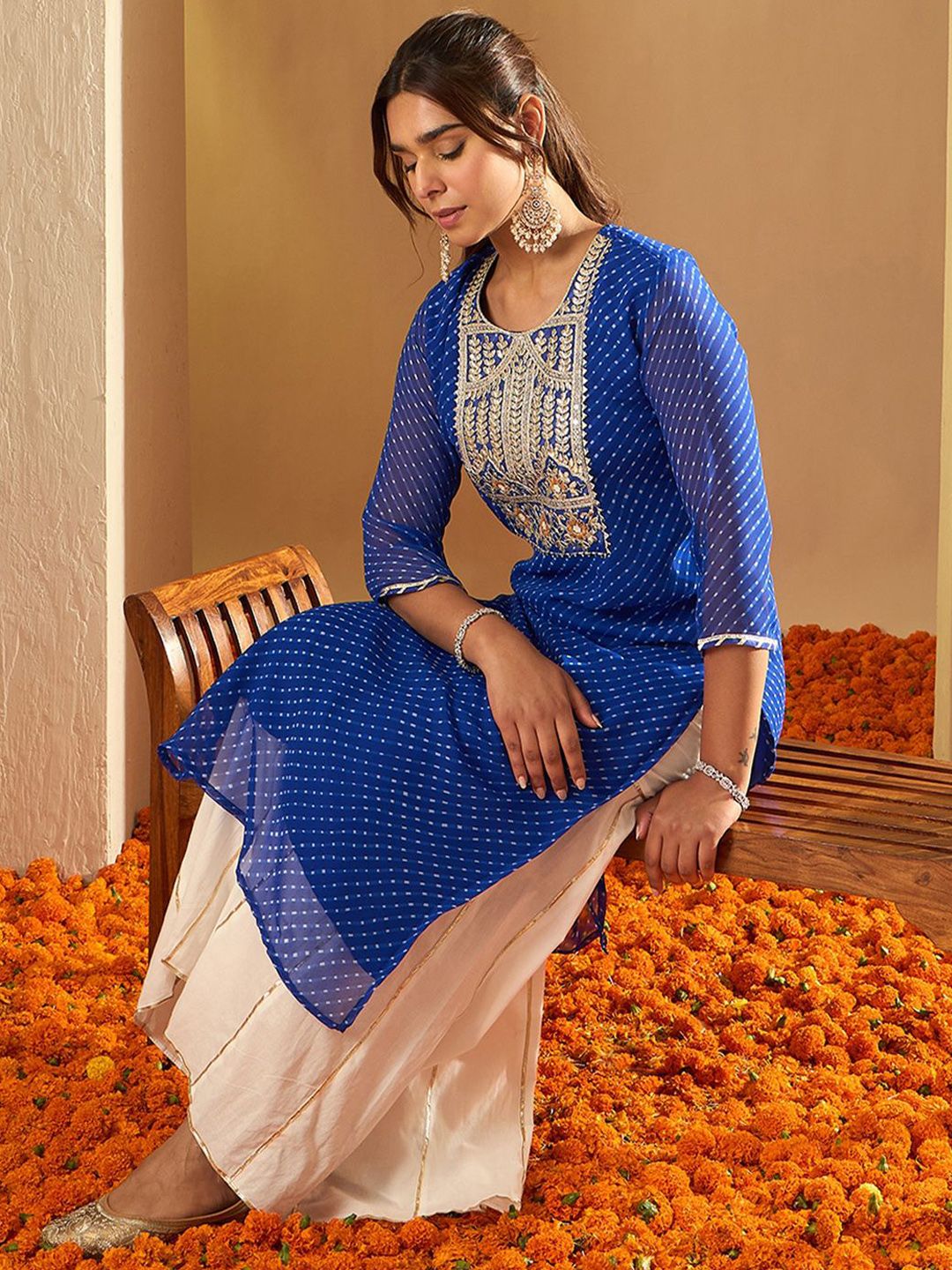 Indo Era Ethnic Motifs Embroidered Gotta Patti Straight Kurta