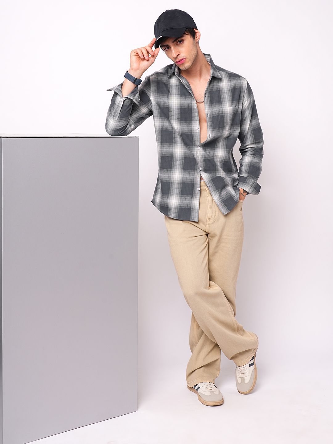 VASTRADO Men Classic Checked Casual Shirt