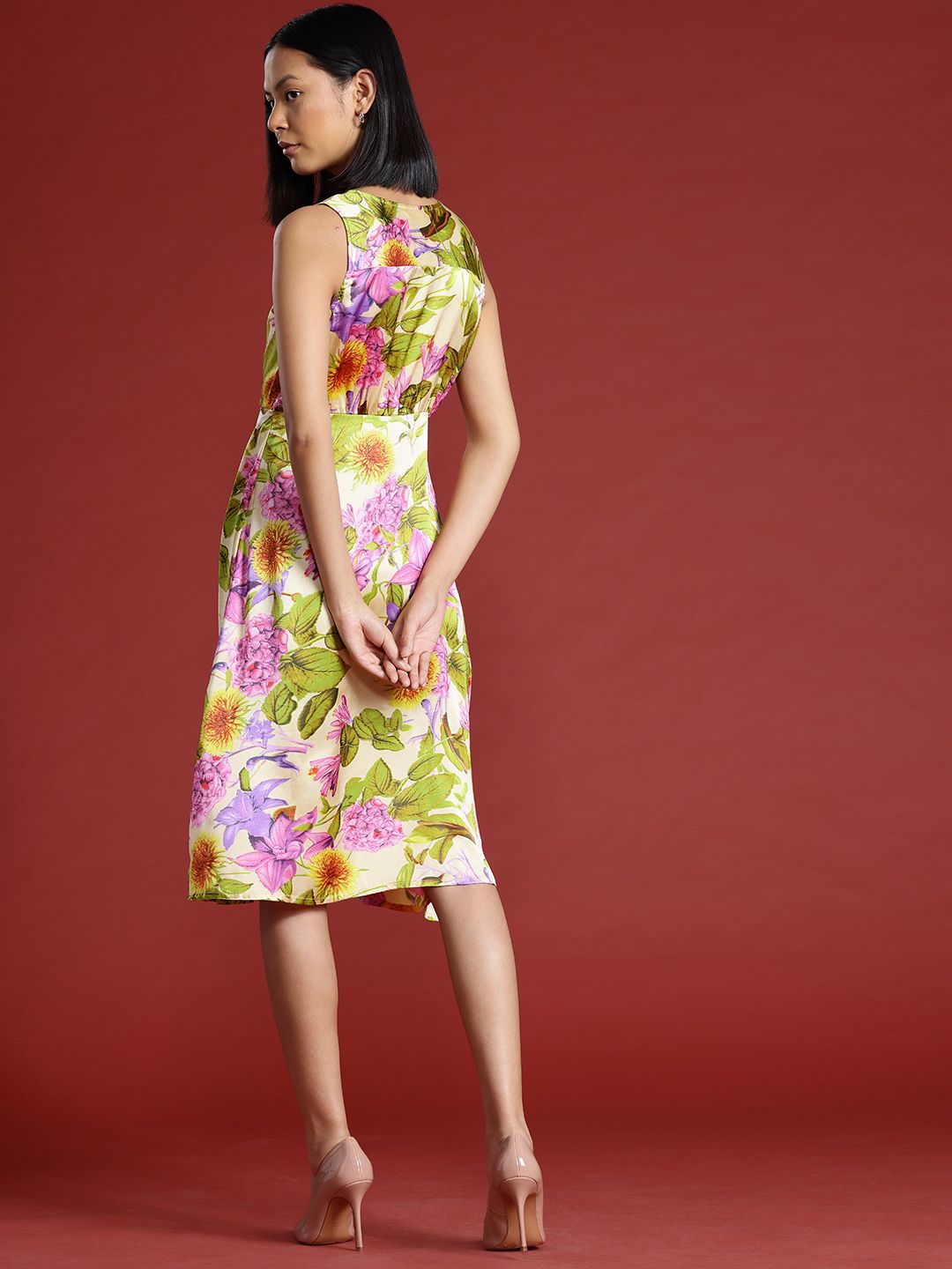 all about you Floral Printed Satin-Finish Wrap Dress