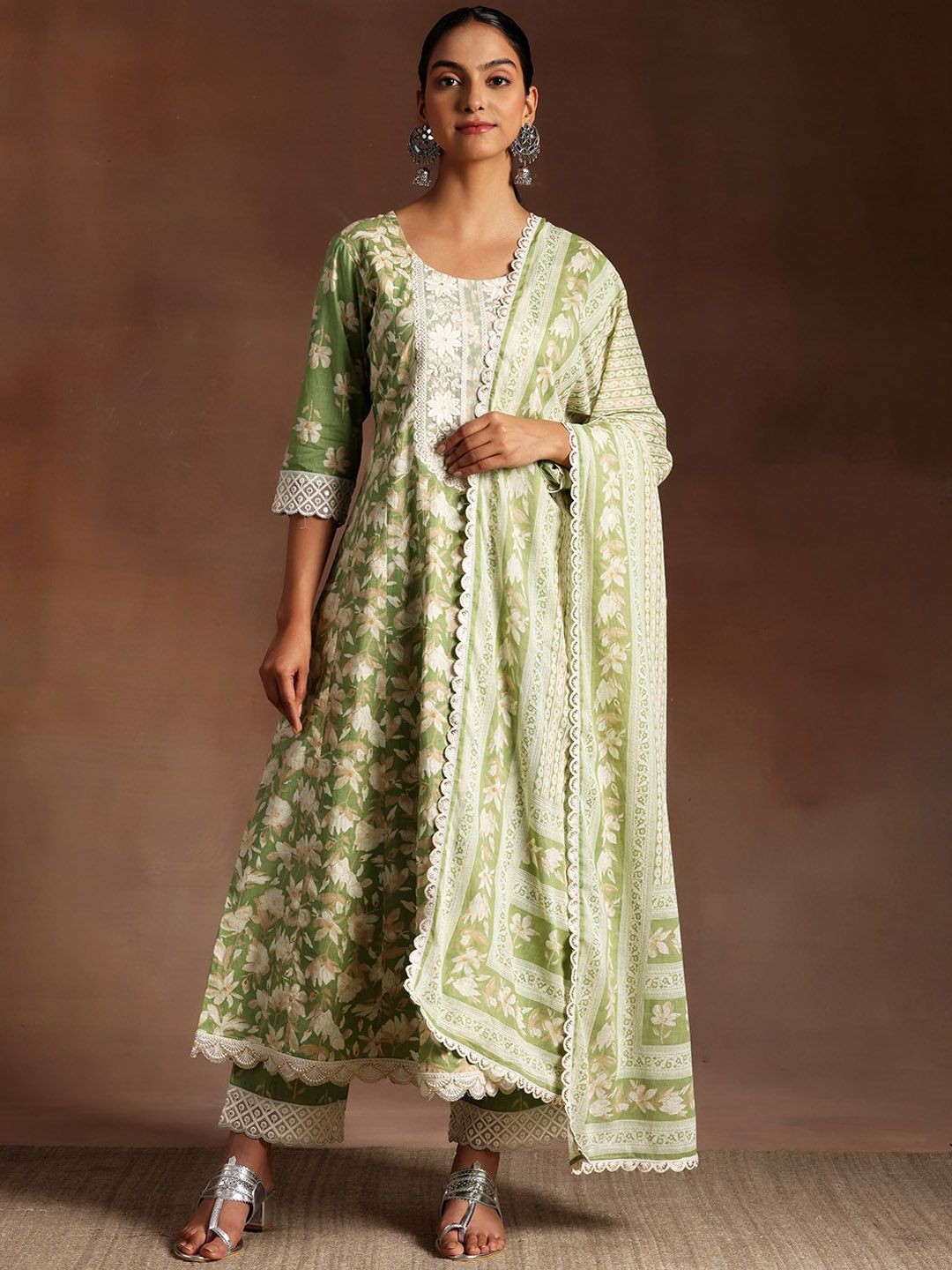 Libas Floral Embroidered Thread Work Pure Cotton Kurta & Trousers With Dupatta