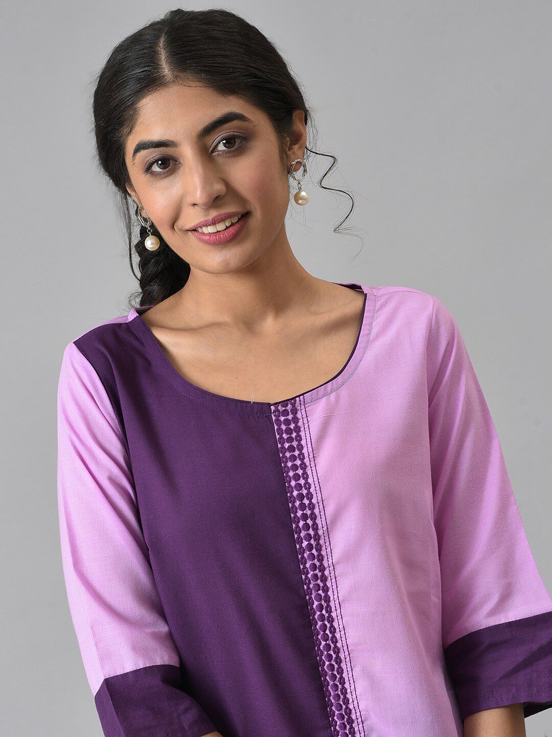 AURELIA Women Purple Colourblocked Panelled Kurta with Palazzos