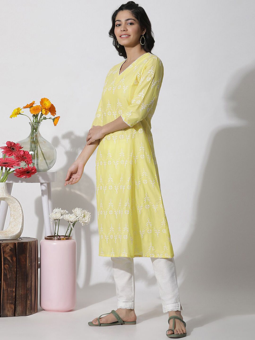 W Floral Embroidered V-Neck Thread Work Cotton A-Line Kurta