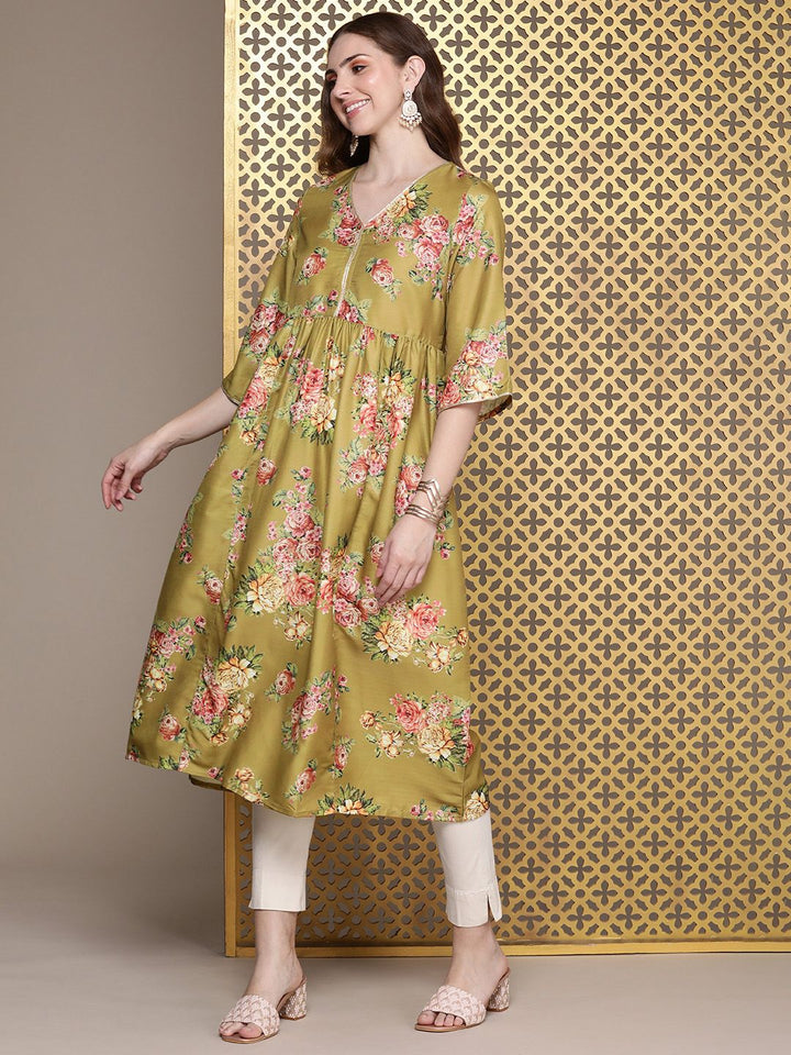 House of Pataudi Women Floral Printed Gotta Patti Floral Kurta