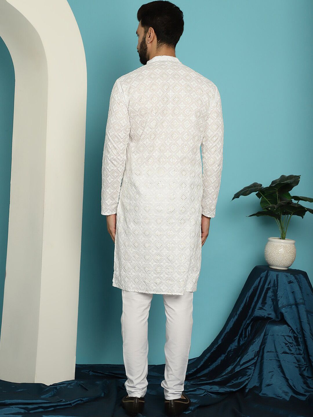 SOJANYA Sequin Embroidered Pure Cotton Straight Kurta With Pyjamas