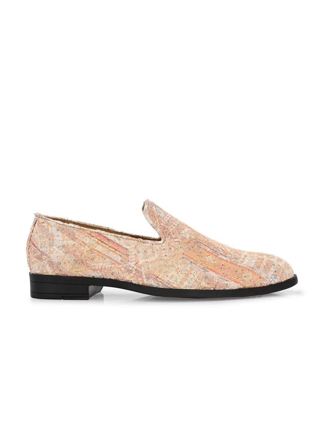 House Of Pataudi Men Embroidered Casual Slip On Mojaris