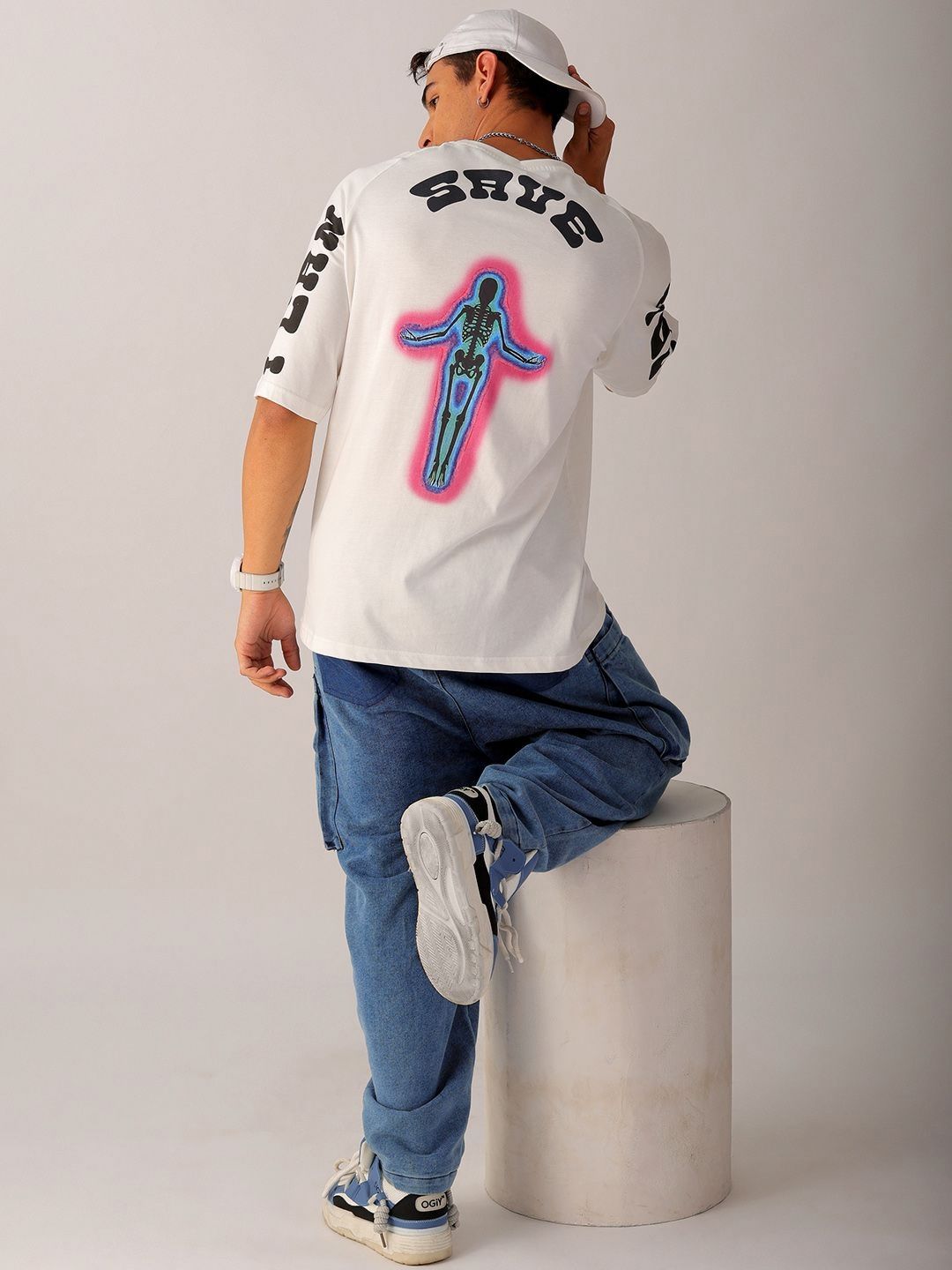 The Indian Garage Co Men Pure Cotton Back Printed Oversized Round Neck T-shirt