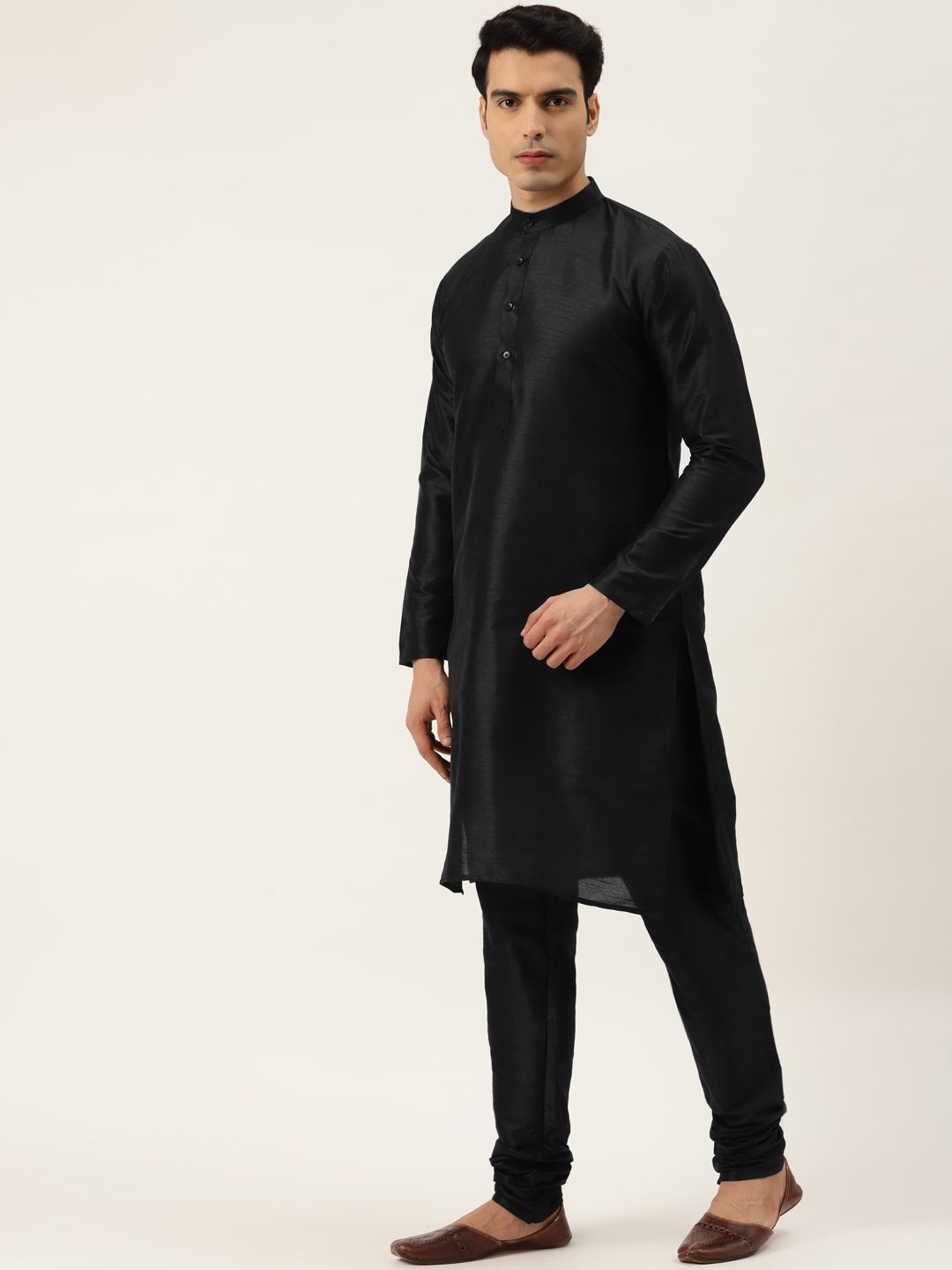 SOJANYA Men Black & Off-White Solid Kurta with Churidar & Jacket