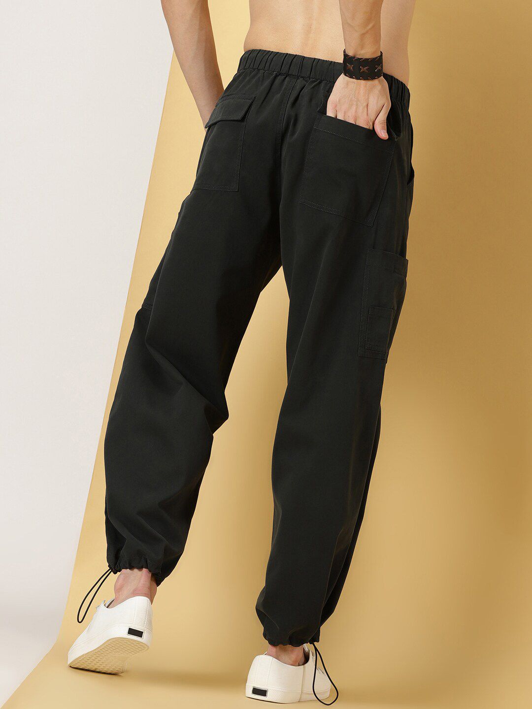 Thomas Scott Men Mid Rise Parachute Fit Pure Cotton Cargo Trousers