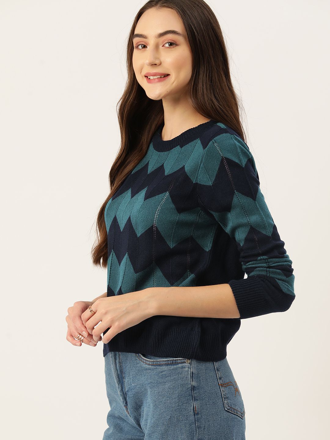 DressBerry Chevron Printed Acrylic Pullover