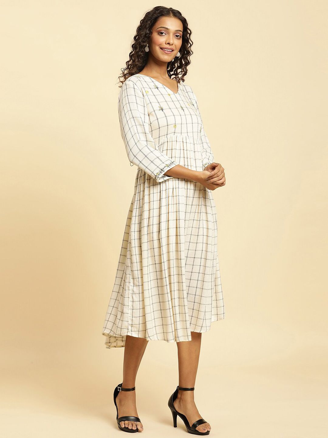 W Checked Round Neck A-Line Midi Dress