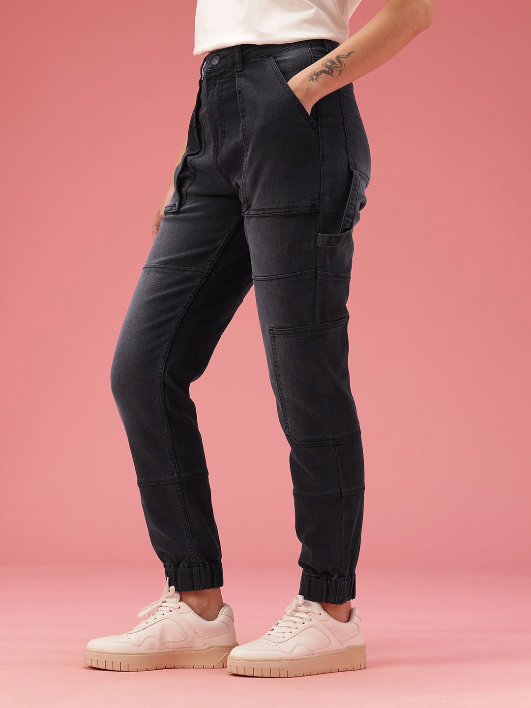 DressBerry Women Jogger Fit Light Fade Stretchable Jeans