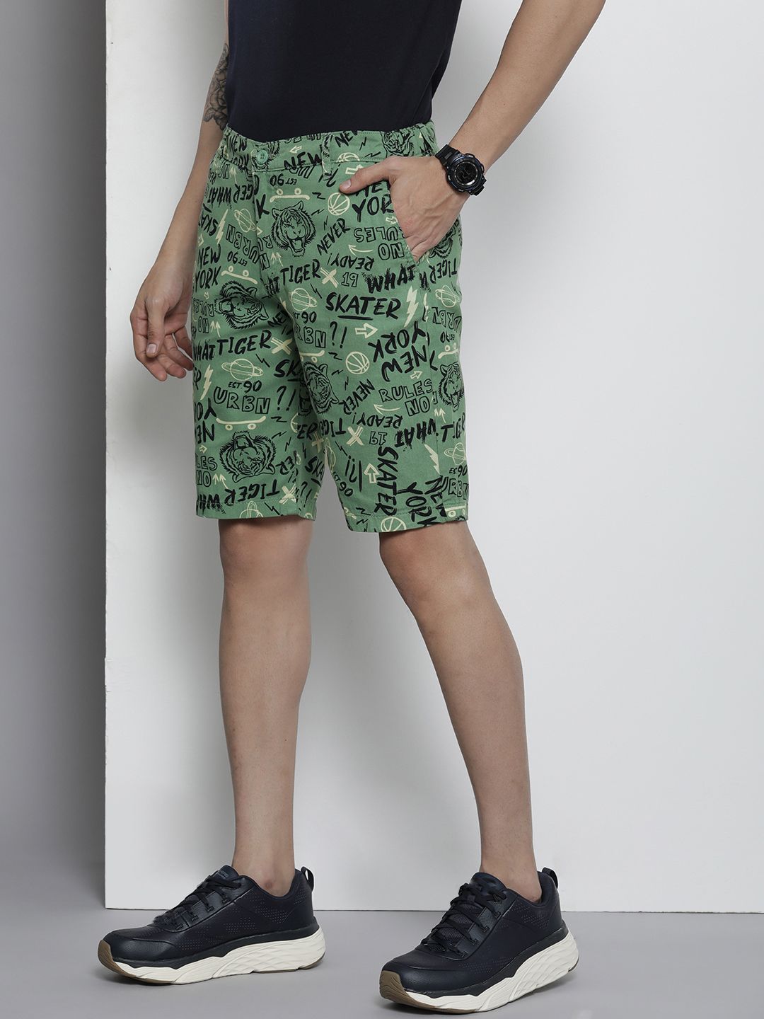 The Indian Garage Co Men Olive Green Printed Slim Fit Denim Shorts