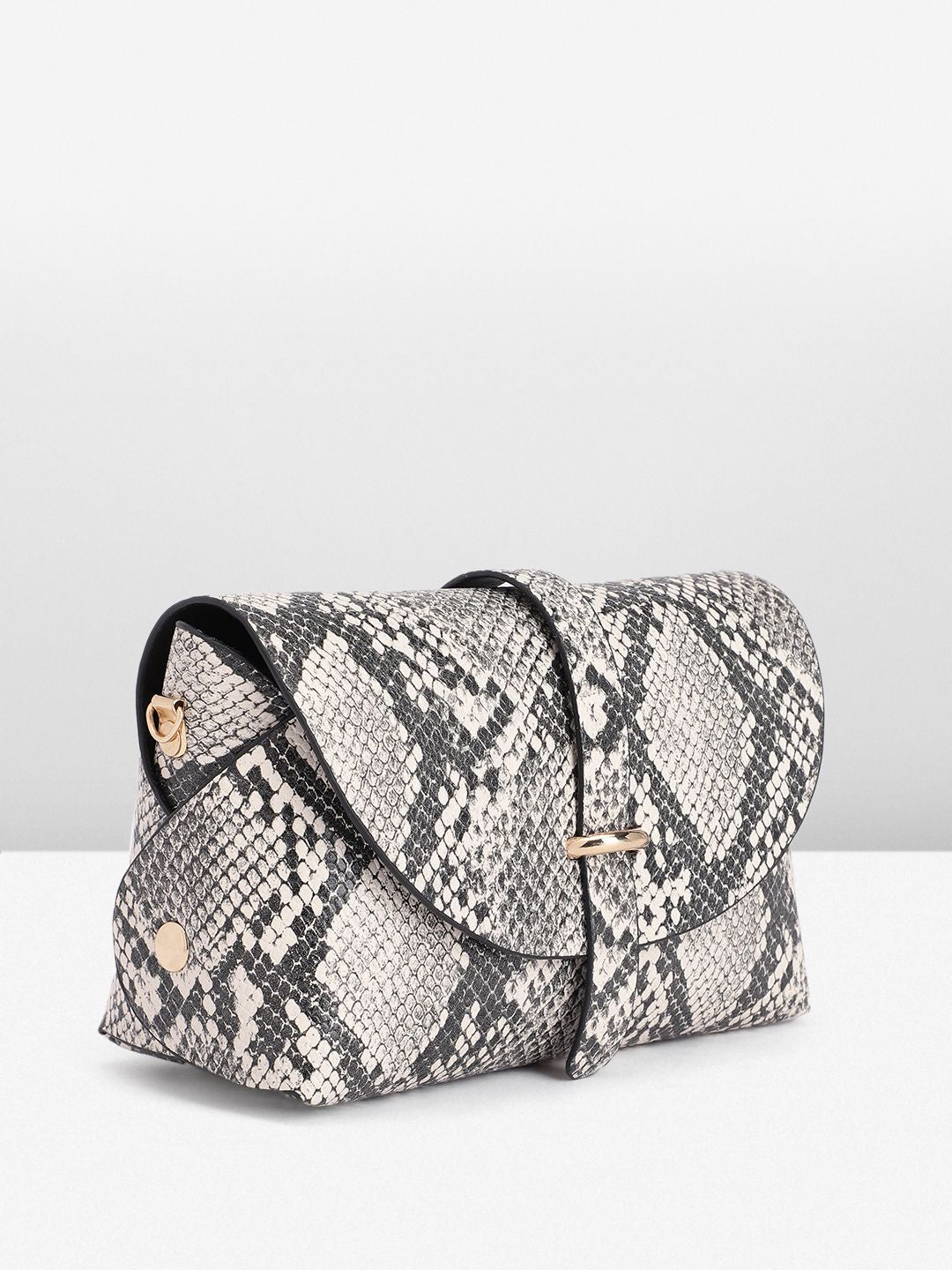 DressBerry Textured Sling Bag
