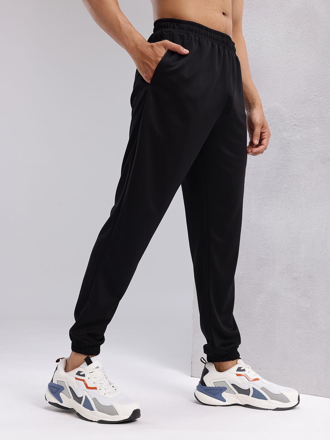 HRX by Hrithik Roshan Men Printed Detail Rapid-Dry Running Joggers