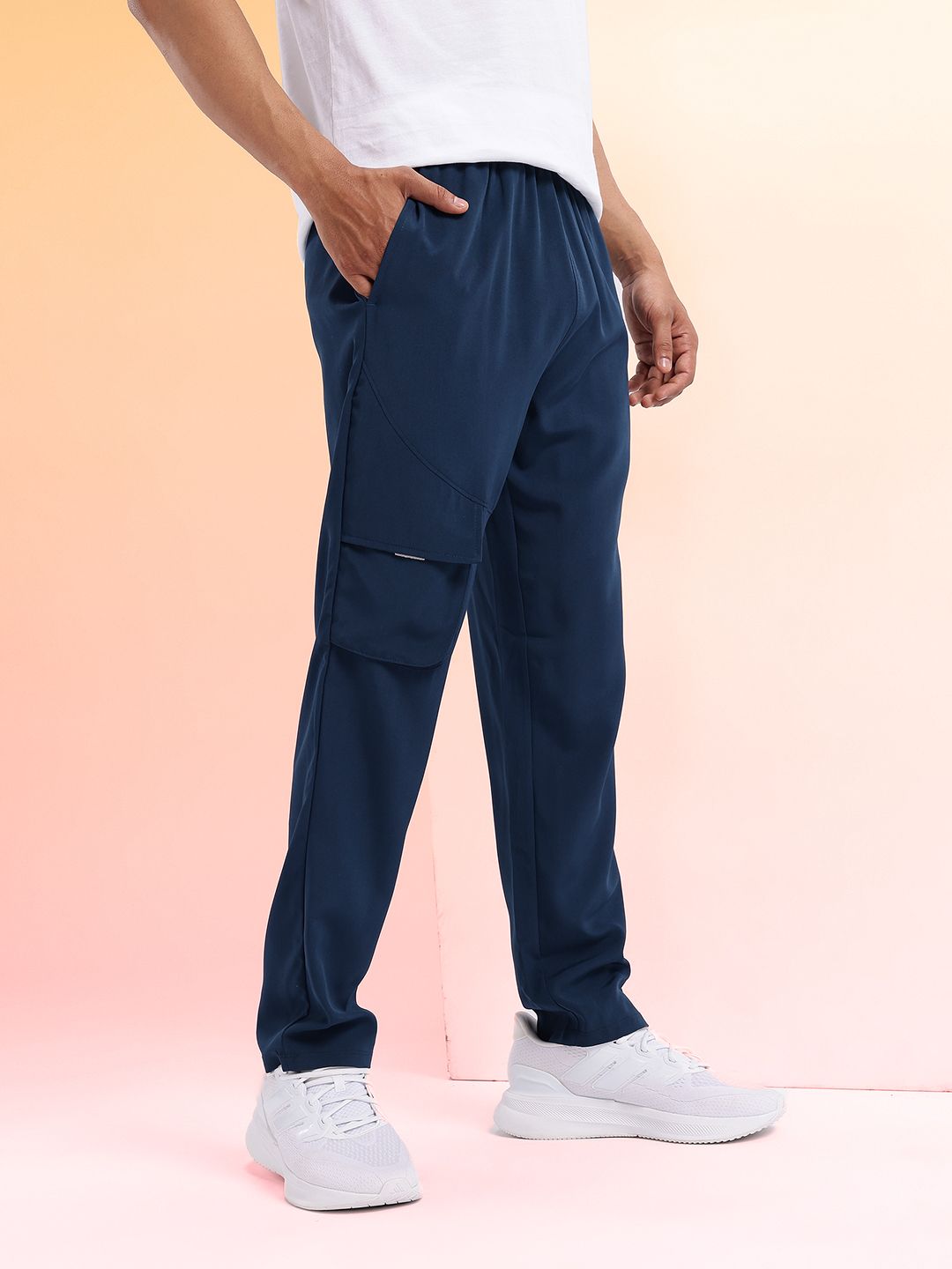 HRX by Hrithik Roshan Men Mid-Rise Lifestyle Cargos