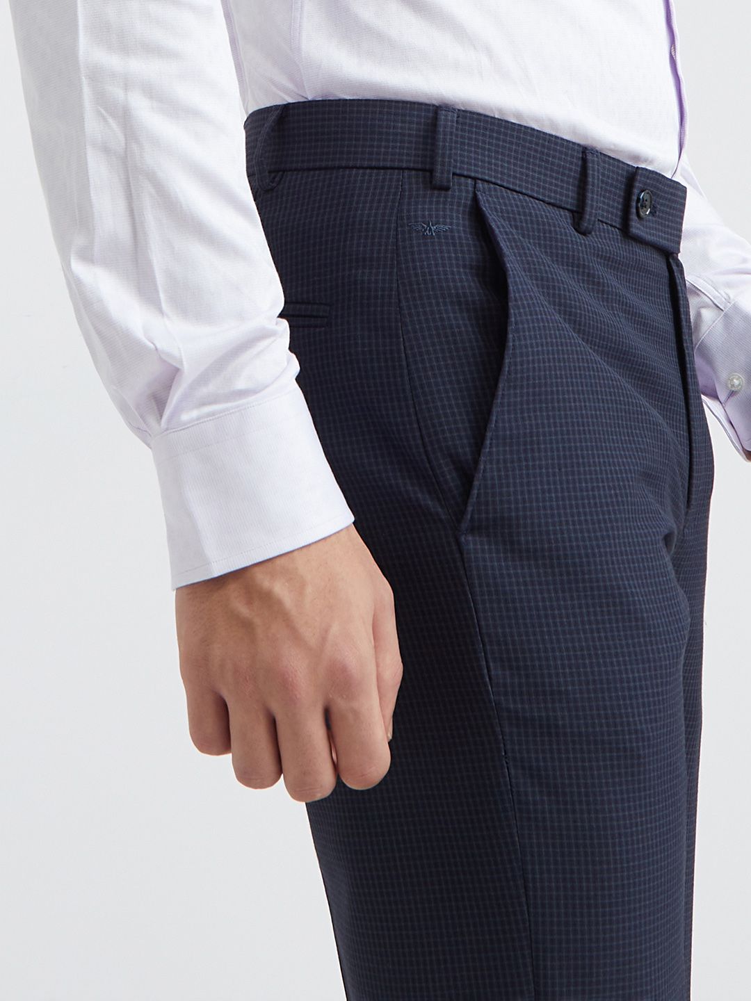 Park Avenue Men Checked Formal Trousers