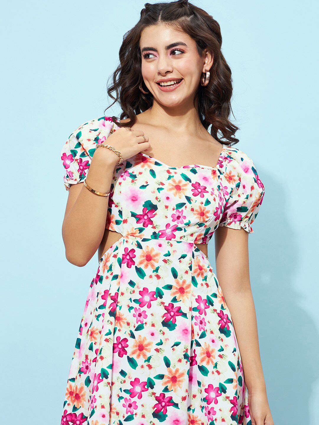 Berrylush Floral Printed Puff Sleeve Cut-Out Detail Fit & Flare Dress