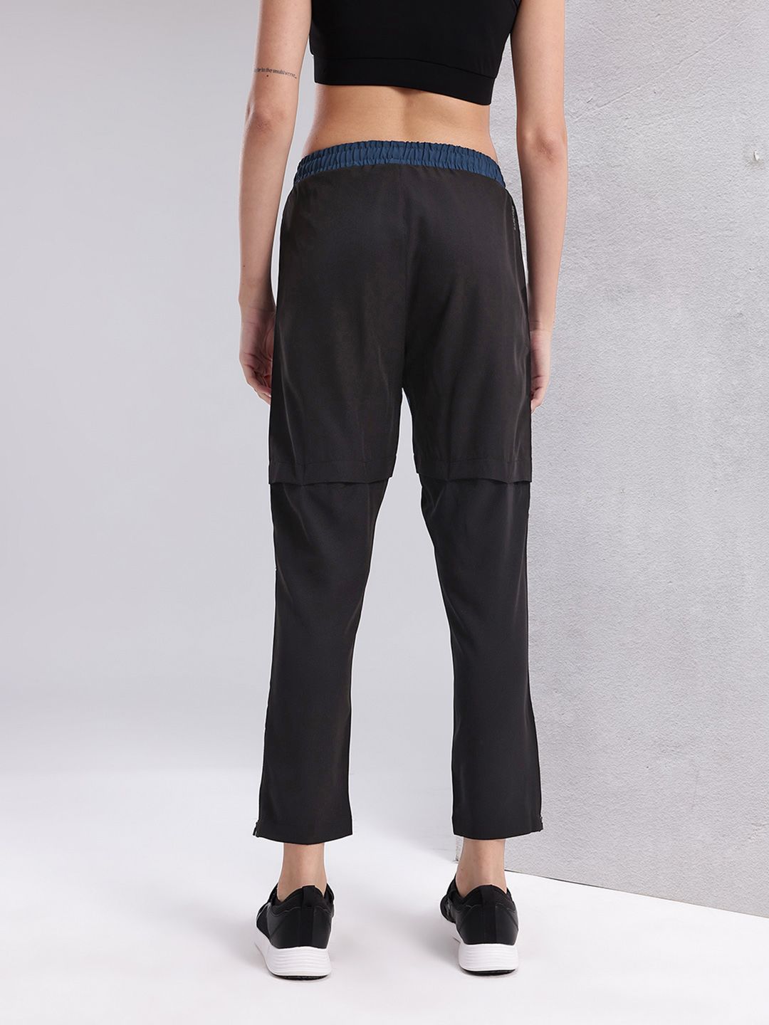 HRX by Hrithik Roshan Women Colourblocked Rapid-Dry Running Cropped Track Pants