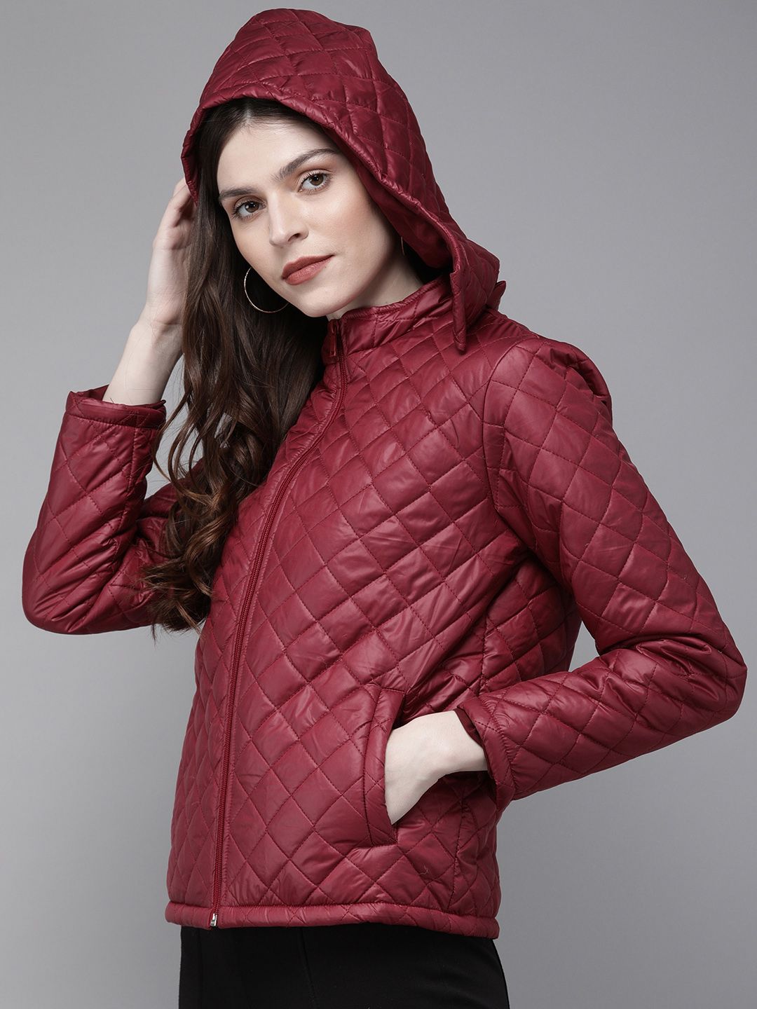 SASSAFRAS Women Maroon Solid Quilted Hooded Jacket