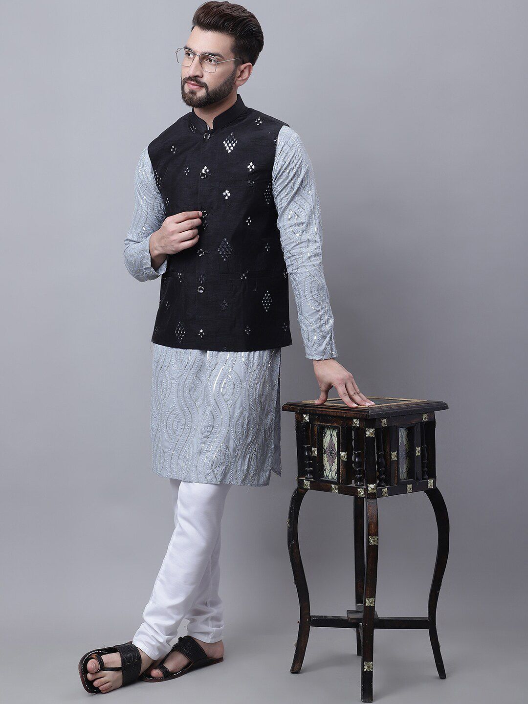 SOJANYA Regular Pure Cotton Kurta with Churidar & Nehru Jacket
