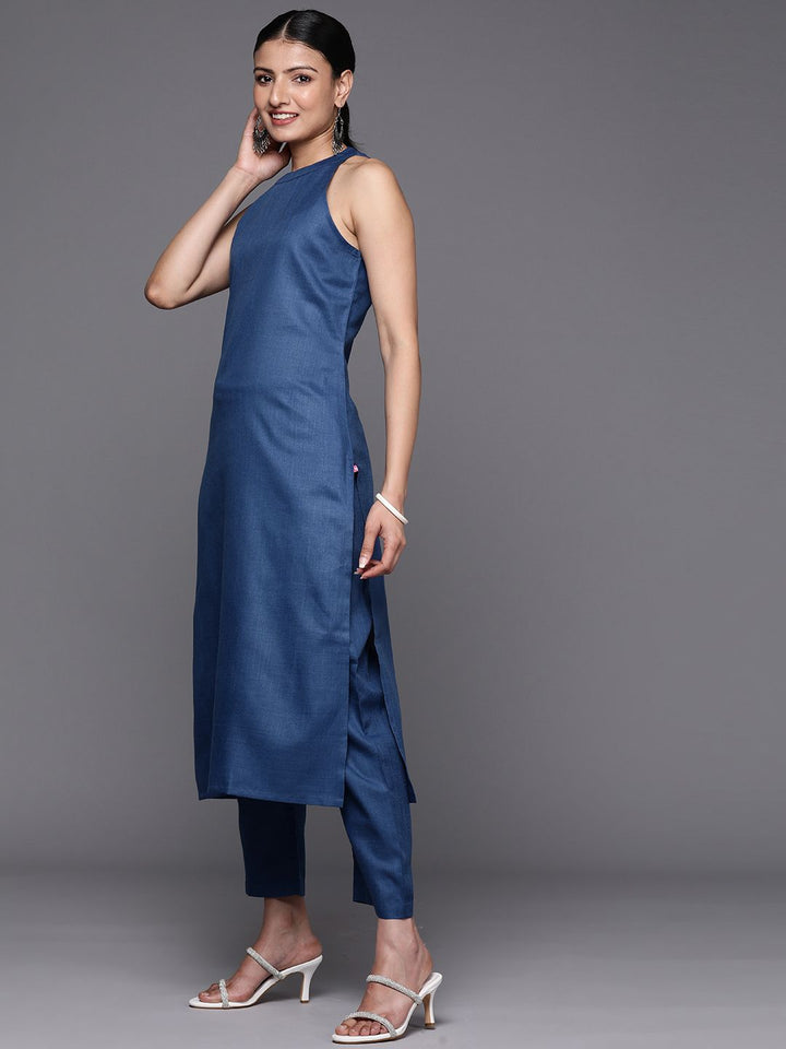 Varanga Blue Sleeveless Halter Neck Straight Kurta with Trouser & Bandhani Printed Dupatta