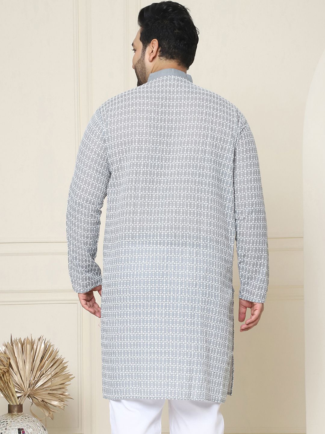 SOJANYA PLUS Embroidered Cotton Kurta