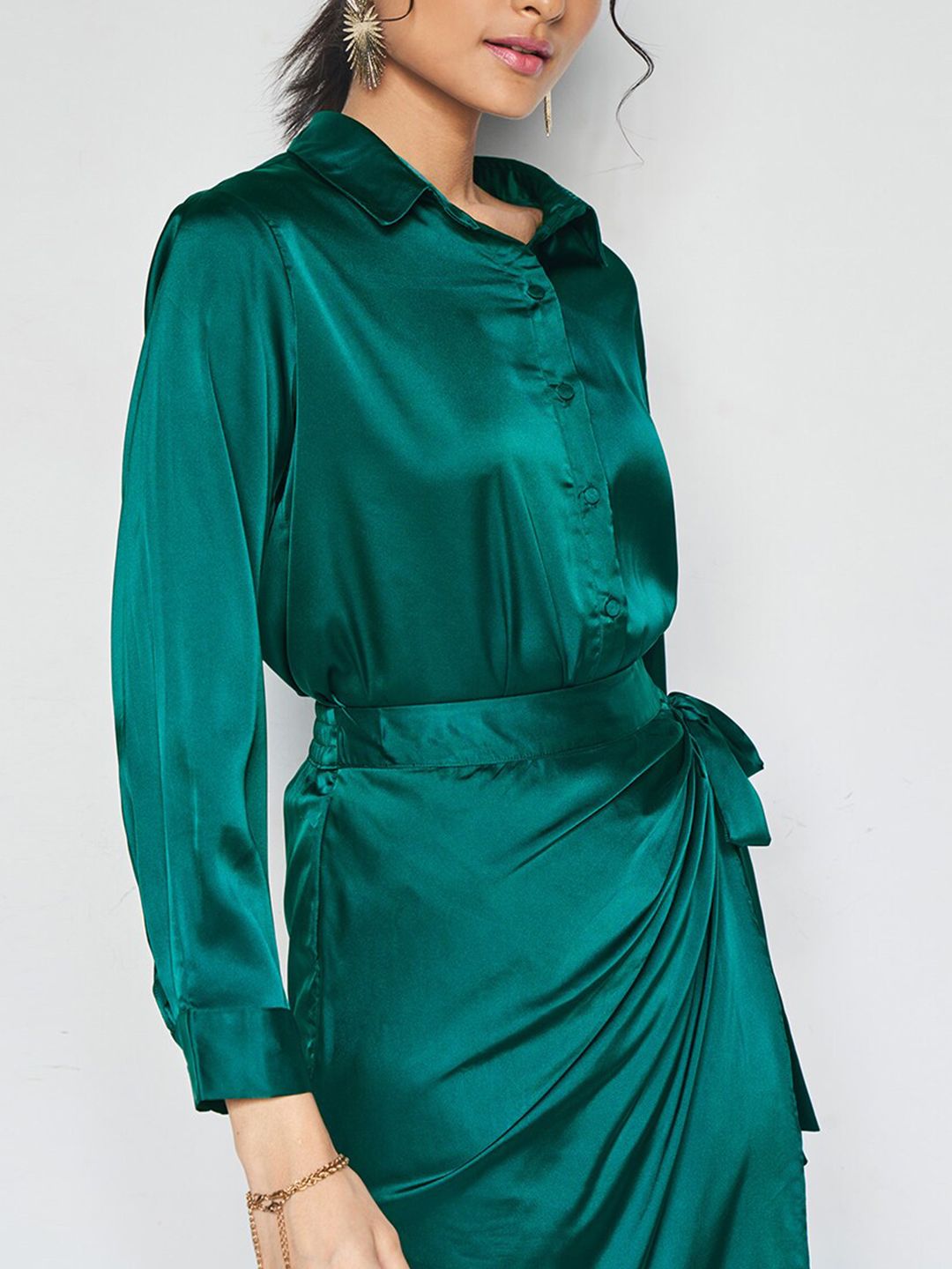 AND Collar Neck Shirt & Mid -Rise Skirt Co-Ords