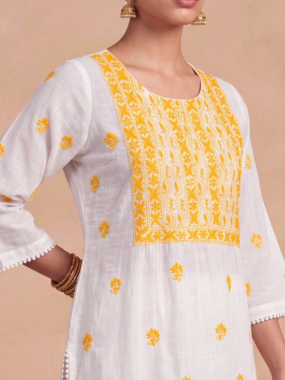 House of Chikankari Women Regular Chikankari Kurta with Trousers