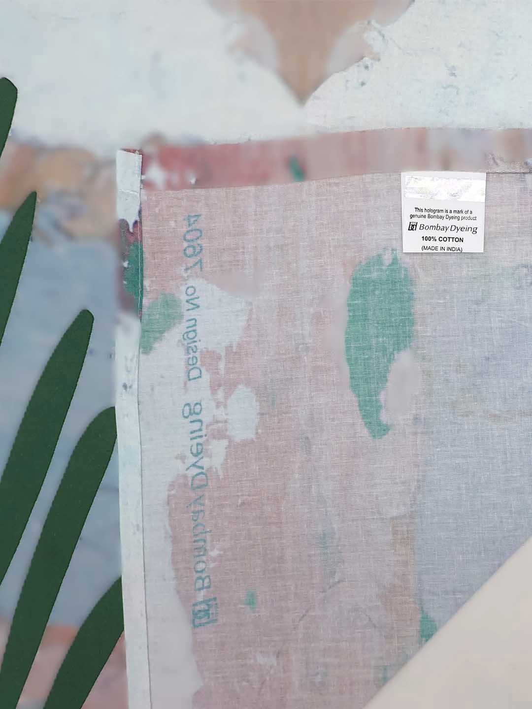 BOMBAY DYEING Fantasque Green Floral Printed Cotton 180 TC King Bedsheet Set 2.74 x 2.74 m