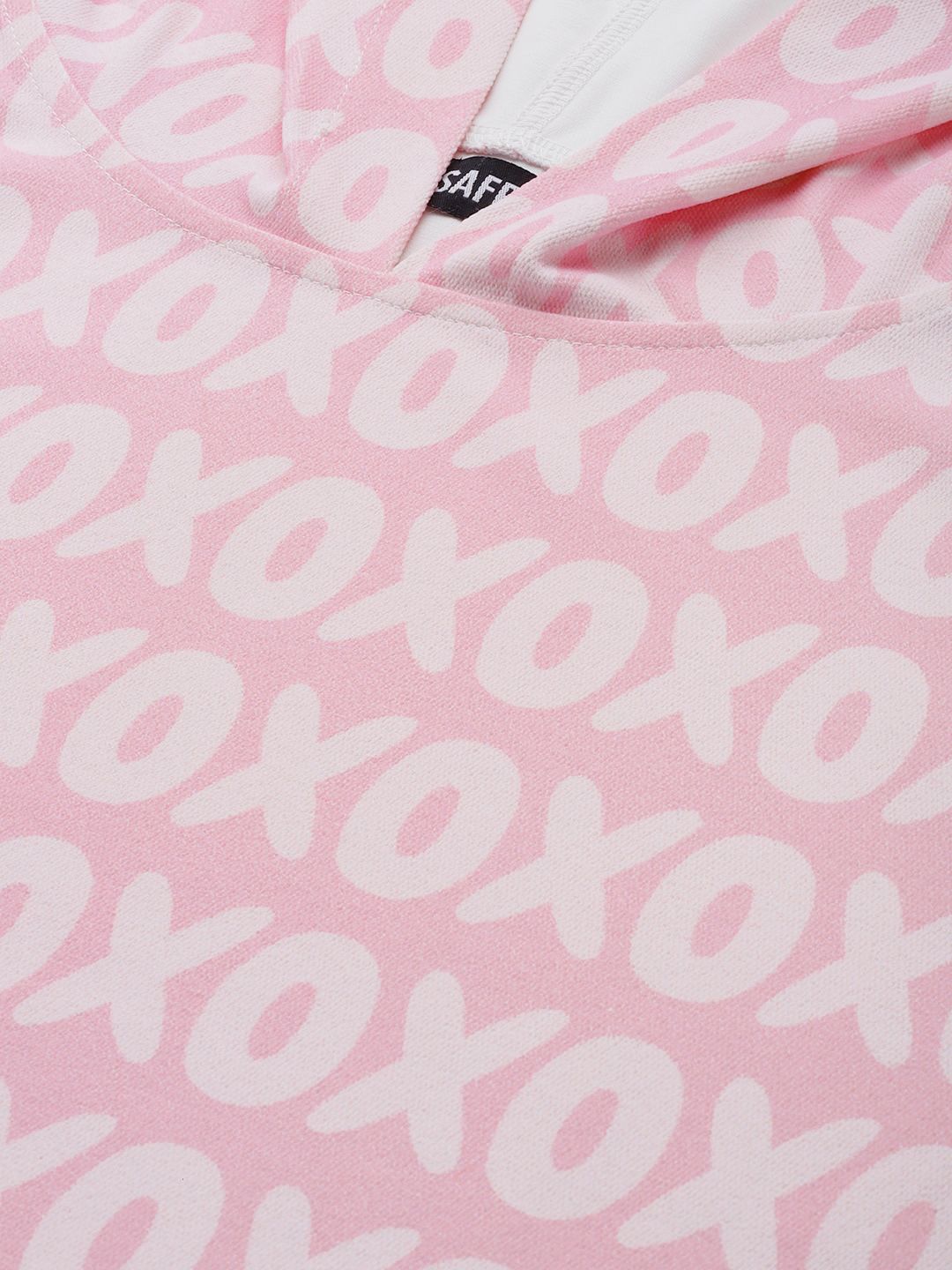 SASSAFRAS Women Pink XOXO Print Hooded Sweatshirt