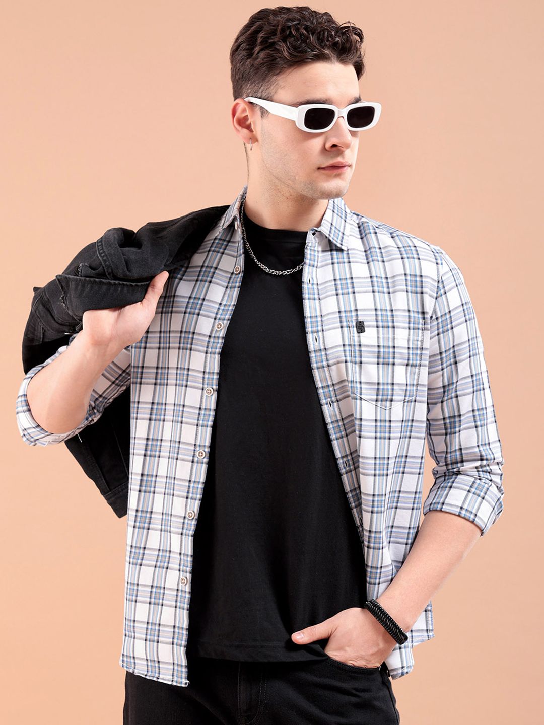 The Indian Garage Co Men White & Blue Gingham Checked Pure Cotton Casual Shirt