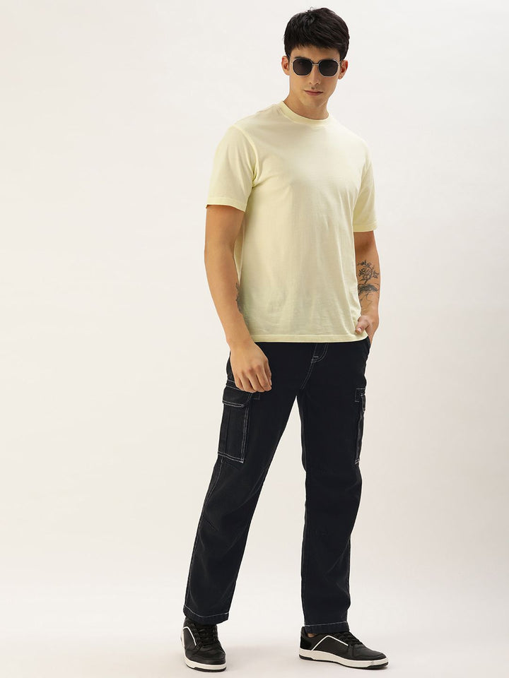Bene Kleed Men Mid-Rise Relaxed Fit Cargo Jeans with Contrast Stitch