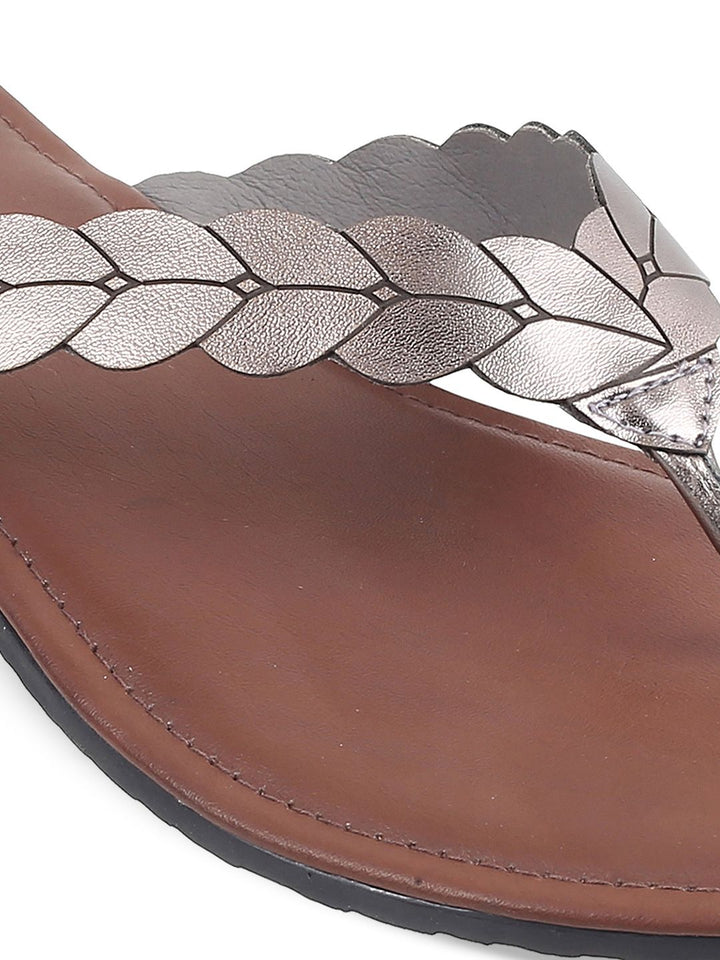 Metro Women Grey Solid Open Toe Flats
